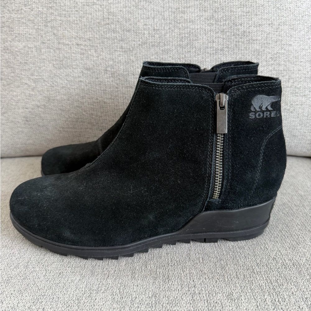 Sorel Evie II Zip Heeled Bootie in Black Suede Leather Size 11